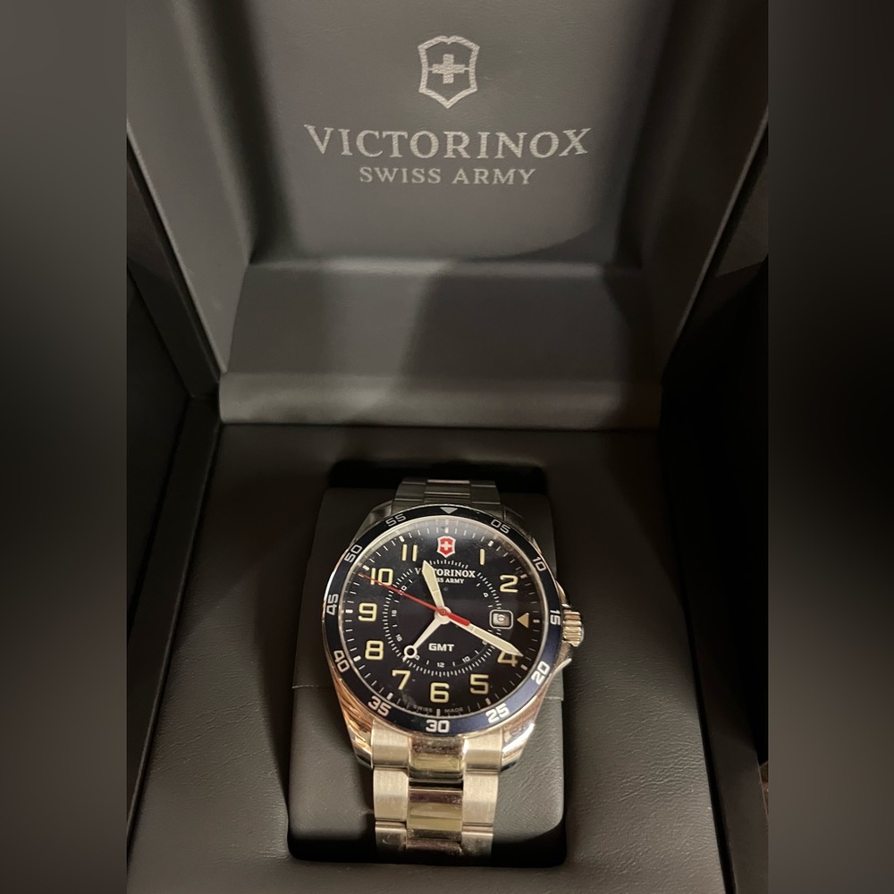 “New Victorinox Swiss Army Watch”